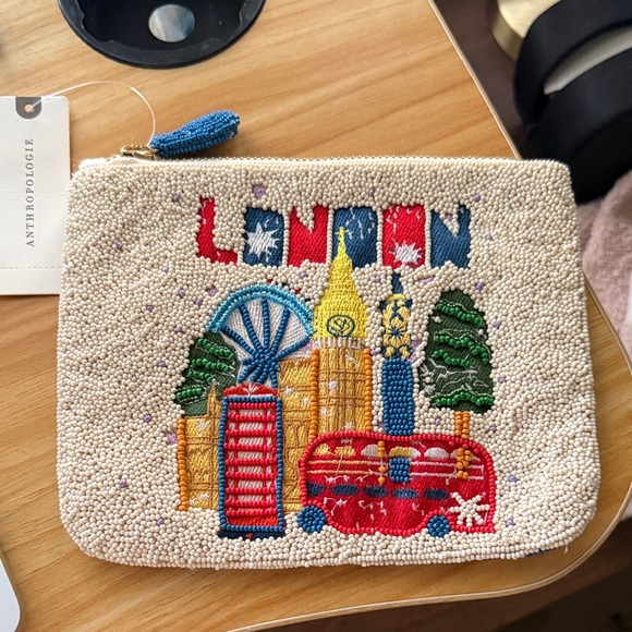 NWT ANTHROPOLOGIE Daniella Manini Beaded City Pouch, London - Picture 3 of 5